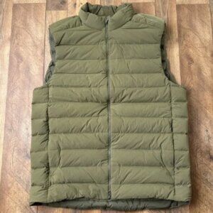 Lululemon Navigation Down Vest Jacket Men's Medium Green Insulated Puffer 6903